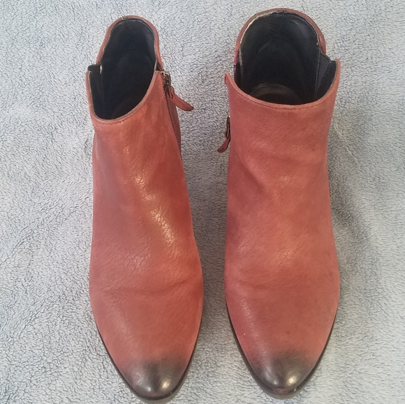 Booties Brand New - Picture 2 of 2